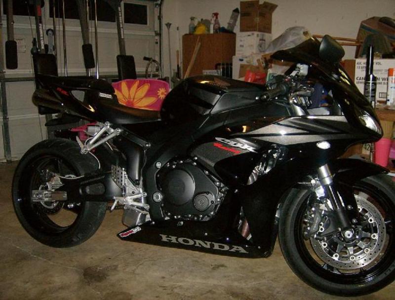 07 1000rr.jpg