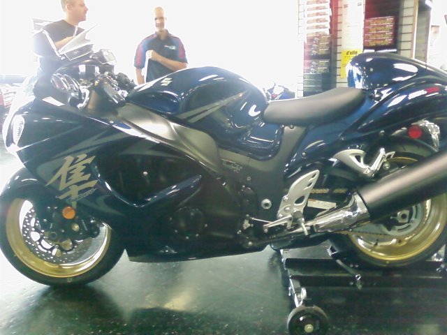 08busa.jpg