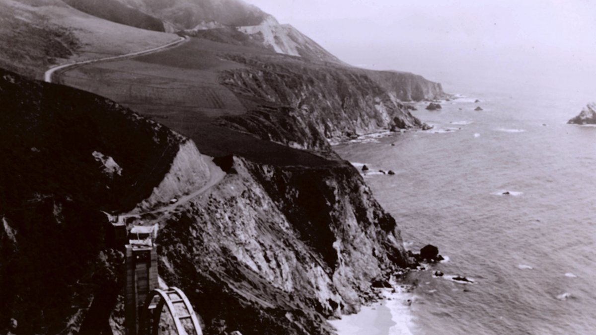 1920px-Bixby_Creek_Bridge_1932..jpg