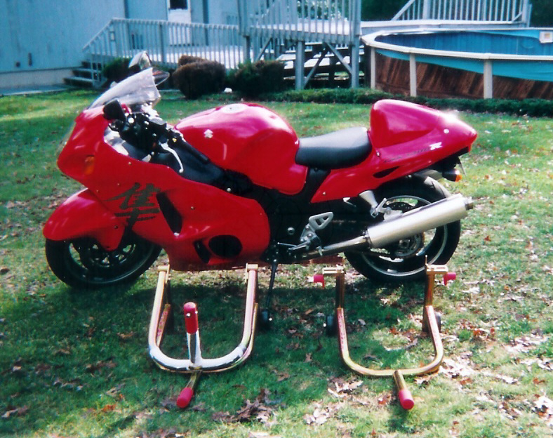 2004le9stands.jpg