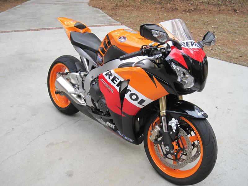 2009 Repsol 017.jpg