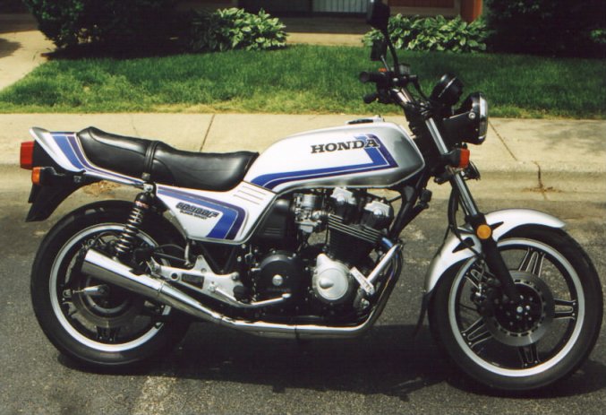 82CB900F.jpg