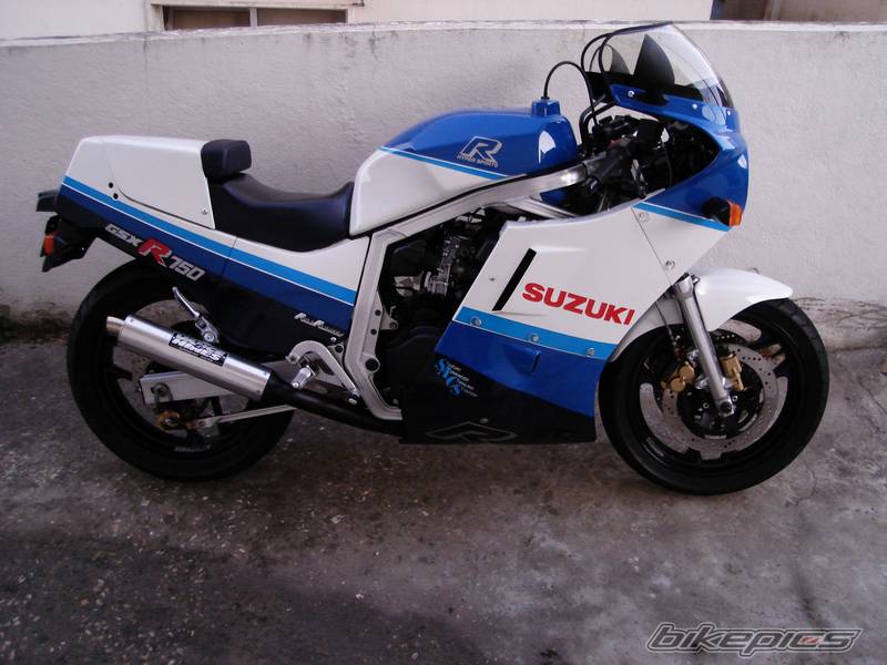 '87 GSXR 750.jpg