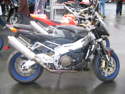 aprilia2.jpg