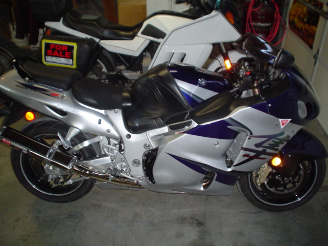 Busa_001.jpg