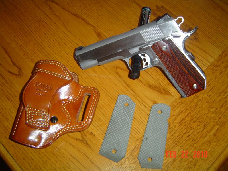 Dan Wesson Commander 10mm Classic Bob 002.jpg