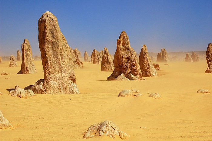 Deserts-In-Australia 02.jpg