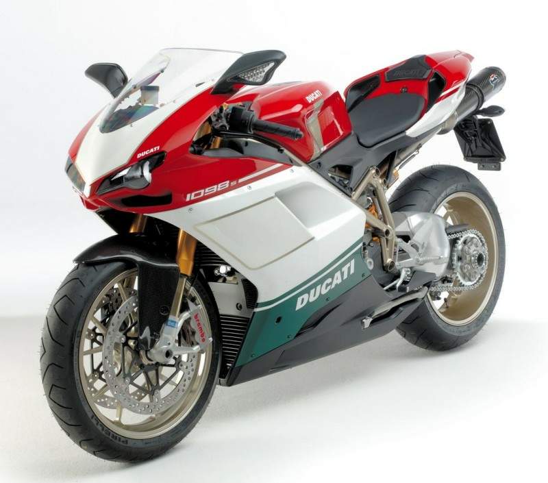 Ducati%201098%20S%20Tricolor%2007%20%202.JPG