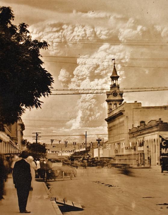 eruption-1915.jpg