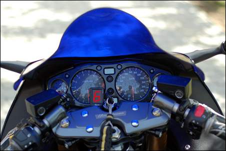 gipro_gsx1300r_450.jpg