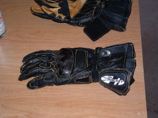 gloves_002.jpg