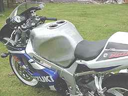 gsxr100-24ltr-b.gif