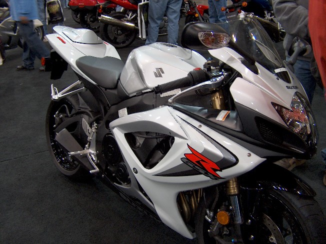 gsxr600white.jpg