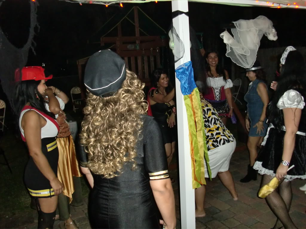 HALLOWEENPARTY2010115.jpg