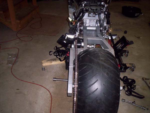 haya_swingarm_tire_norear_end3.jpg