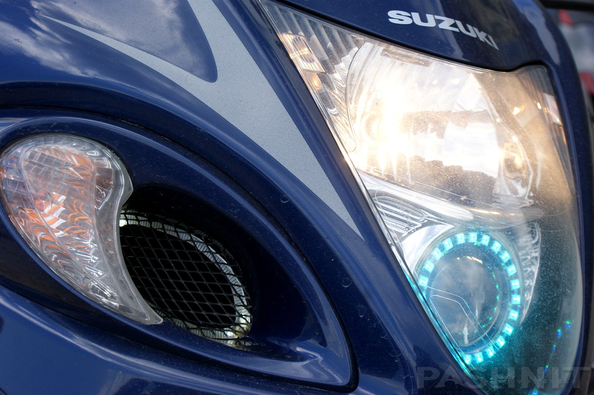 headlight-2.jpg