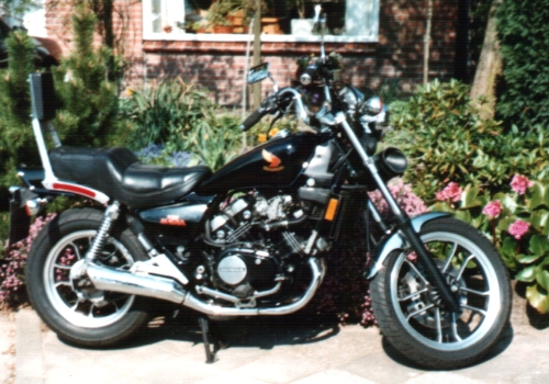 Honda_Magna_V30.jpg