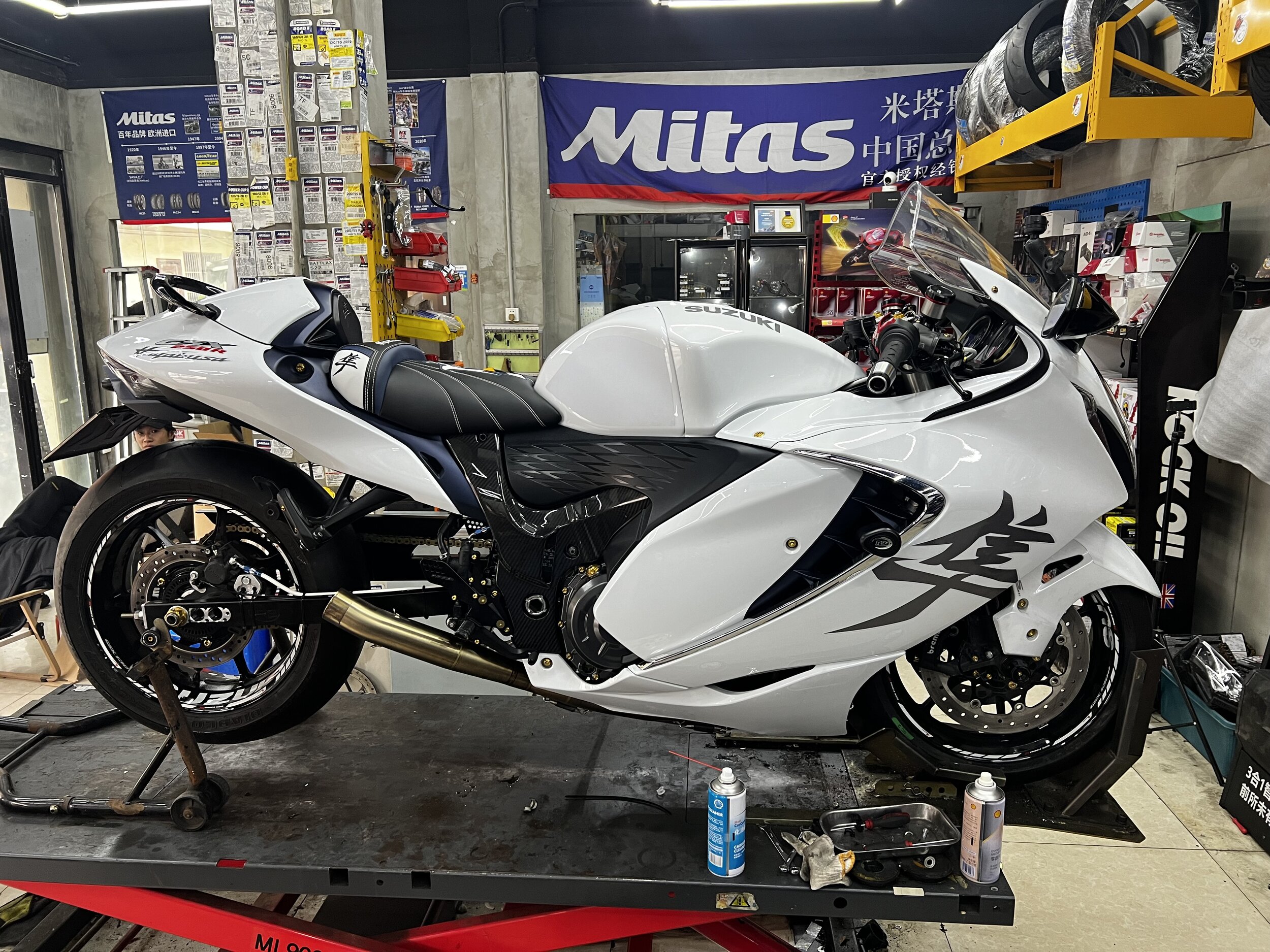 Finally stretched and lowered. | Gen 3 Busa Information | Hayabusa ...