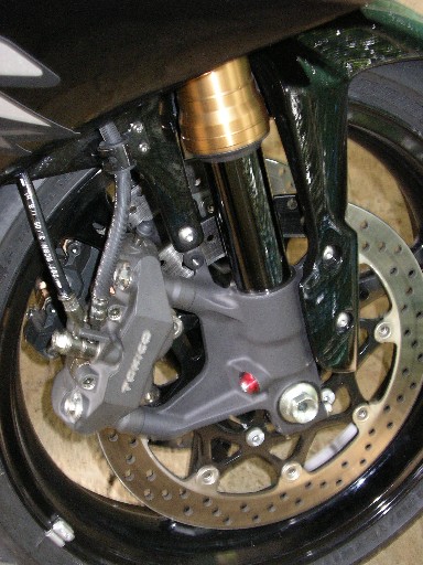 K5FrontCalipers.JPG