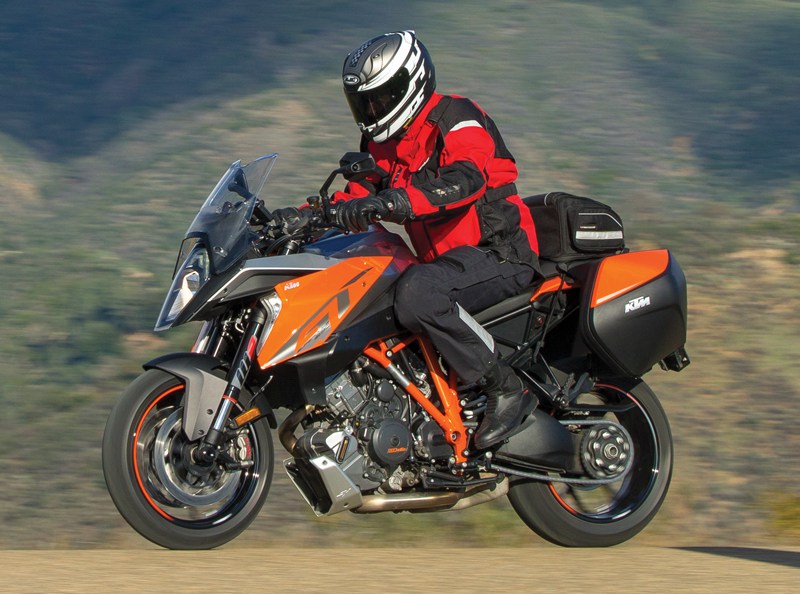 KTM-Super-Duke-GT-3.jpg