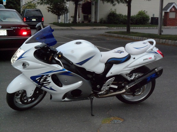 new busa pics 004.JPG