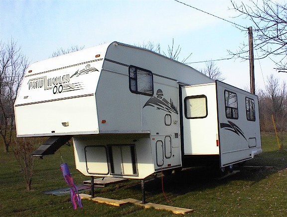 Our_new_camper_Nov_27th_018.jpg