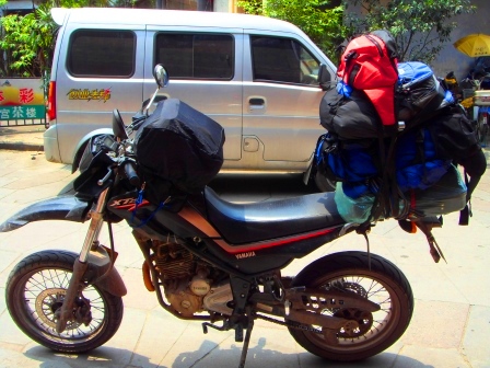 (over)loaded bike.jpg