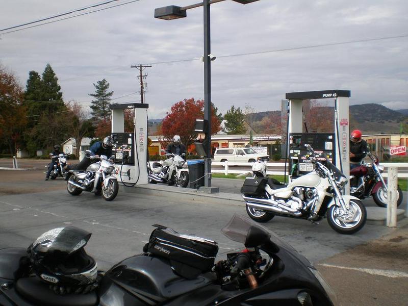 Santa Ysabel Gas Station.jpg