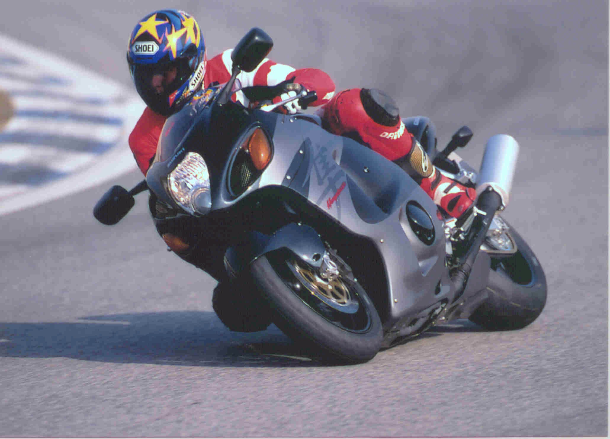 smc__hayabusa_action_3.jpg