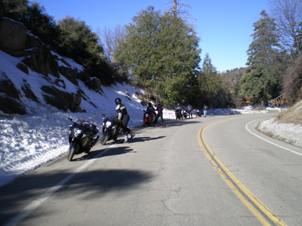 Snow_Atop_Palomar_Mtn_17FEB08.jpg