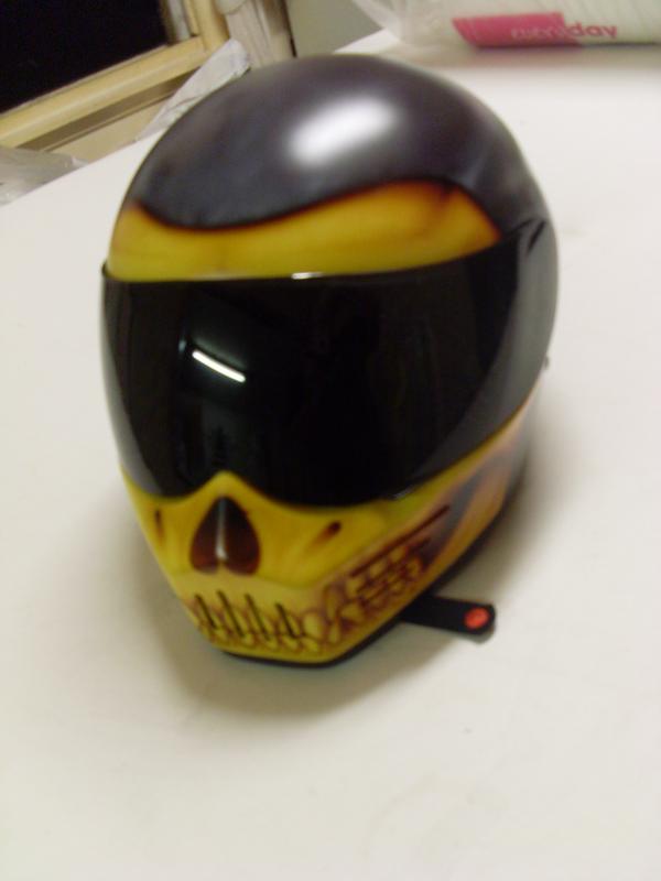 VCM custom helmet 002.jpg