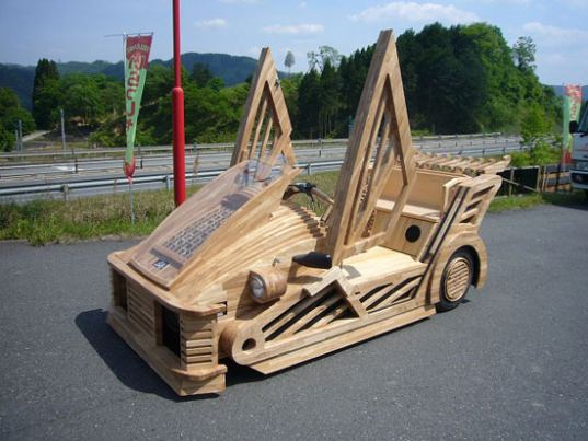 woodcar.jpg