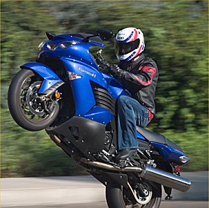 zx14wheelie.jpg